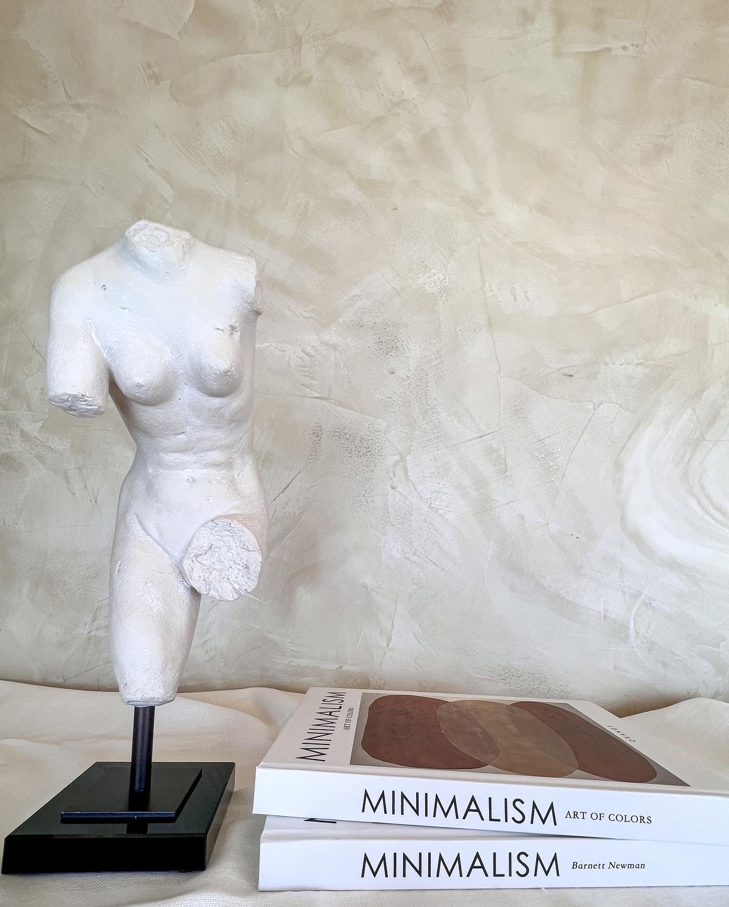 Torso of Venus Sculpture